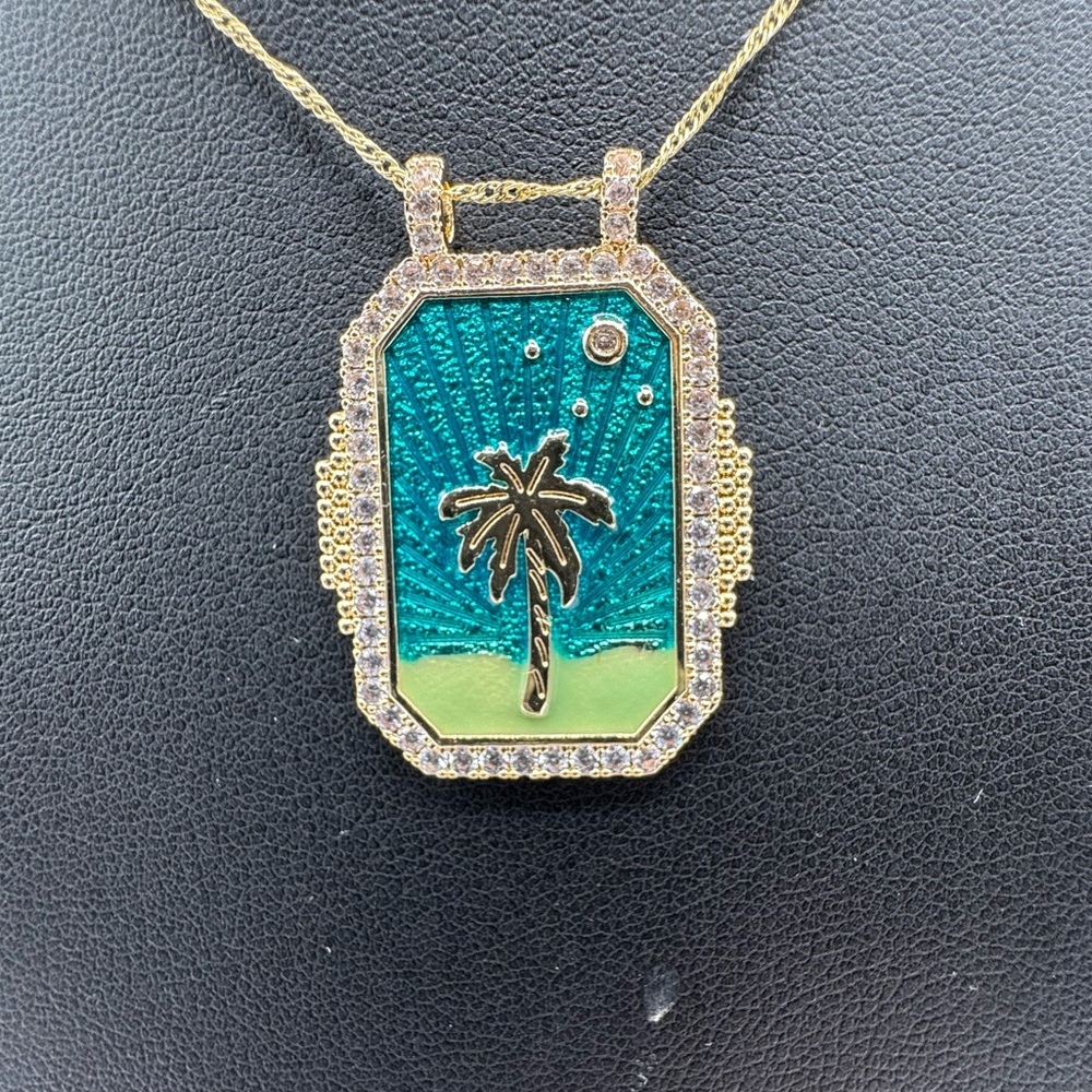 18K Palm Tree Enamel Pendant - Picture 3 of 10